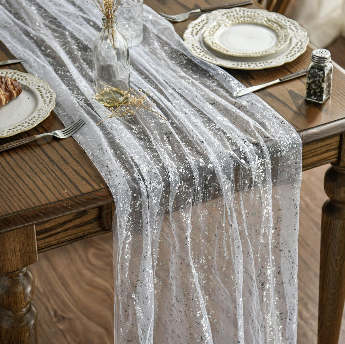 Artoid Mode Glitter Foil Gauze Table Runner for Parties